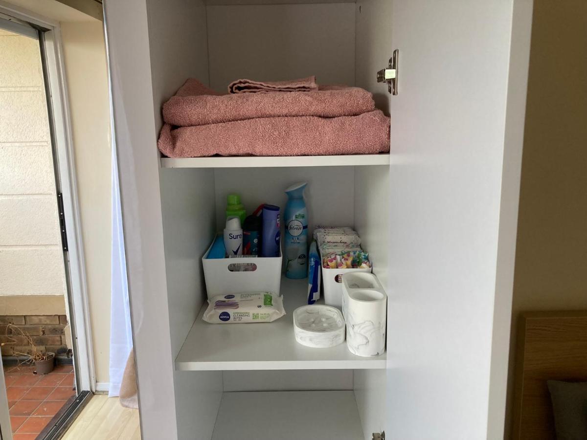 Comfortable Room With Private Balcony And Shared House ロンドン エクステリア 写真